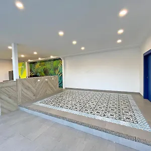  Guest house Zaba House